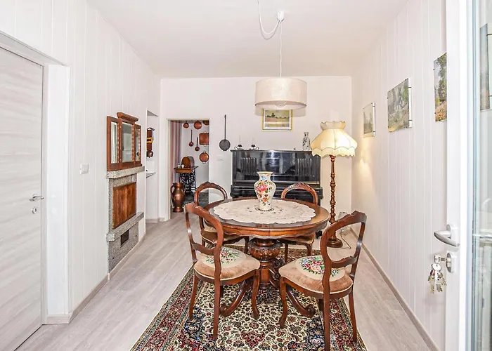 Casa Dei Nonni Apartment *